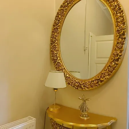 Antique Hotel 4*