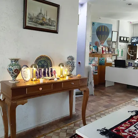 Antique Szálloda 4*