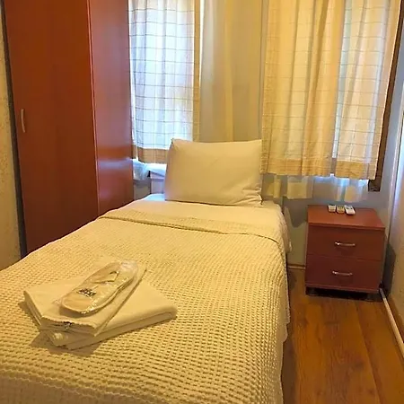 Antique Ξενοδοχείο 4*