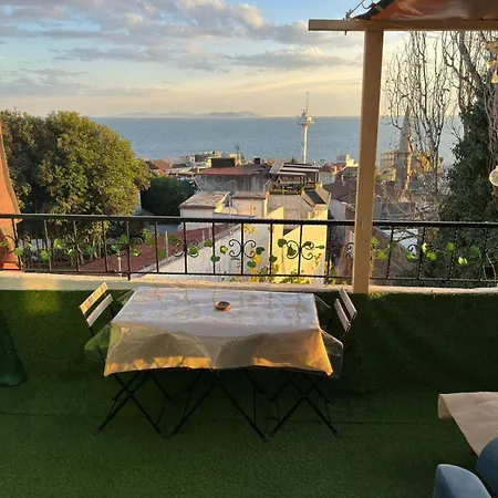 Antique Hotel 4*
